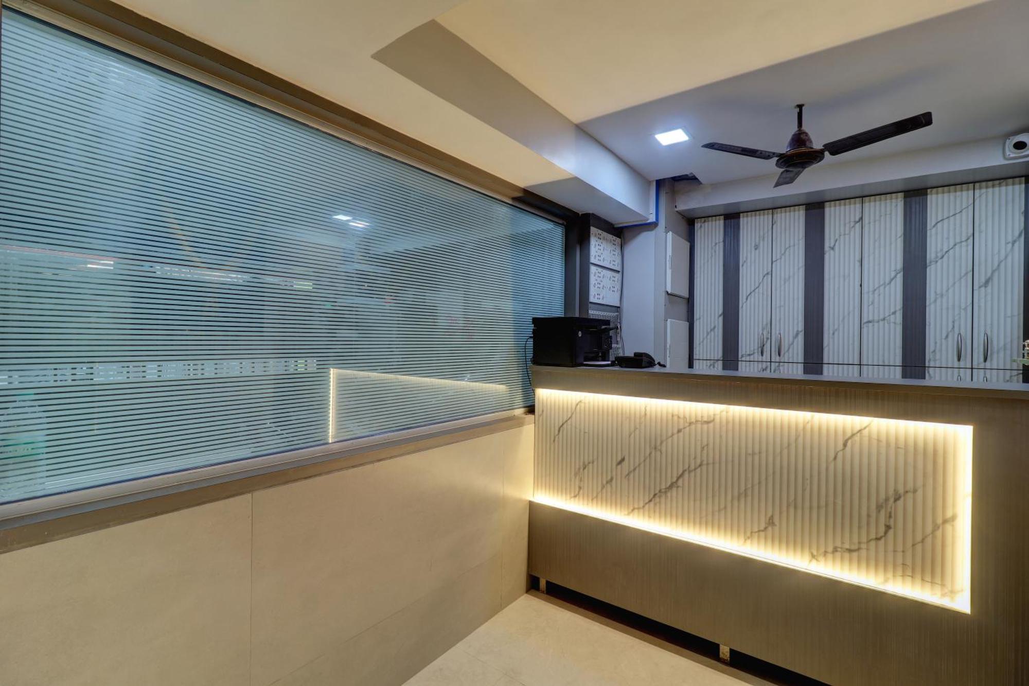 Sai Nidhi Residency Hotel Navi Mumbai Buitenkant foto