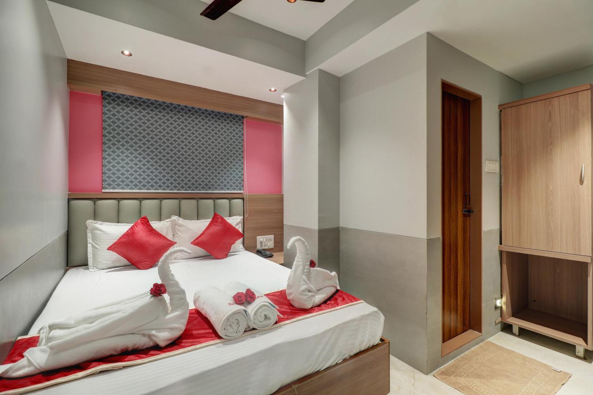 Sai Nidhi Residency Hotel Navi Mumbai Buitenkant foto